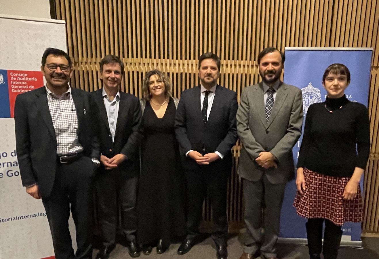 Instituto de Éticas Aplicadas UC impartió seminario sobre ética e integridad para la administración pública