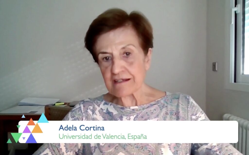 Foto de la filosofa española Adela Cortina en su presentación online La misión de las éticas aplicadas en la universidad del siglo XXI.