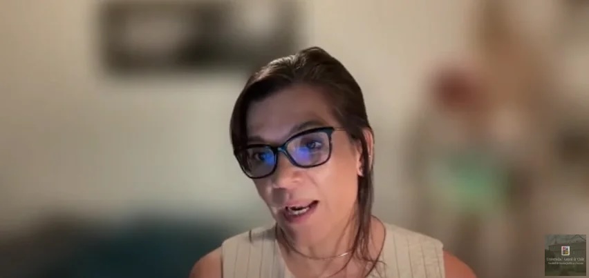 Print de pantalla de la psicóloga social y consultora internacional, Olga Rebolledo.