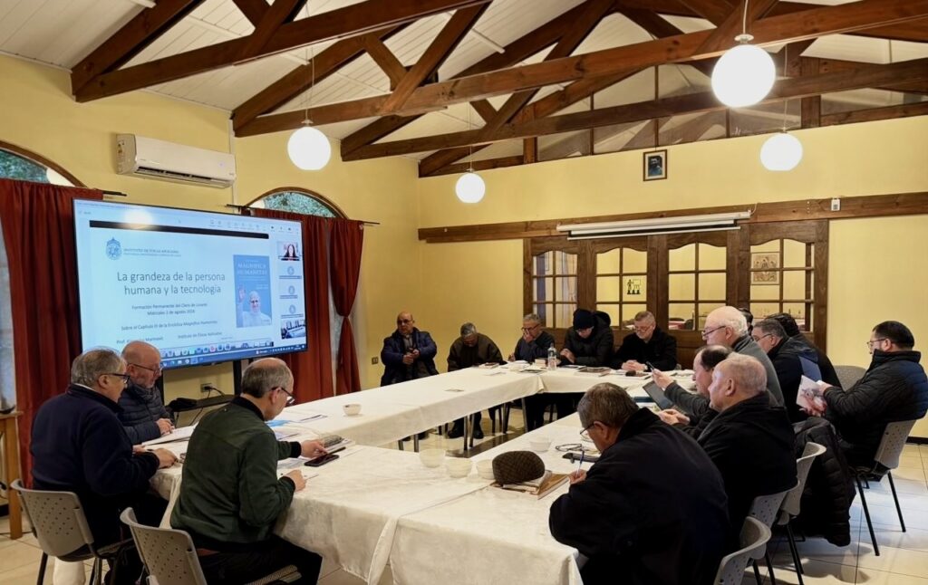 Foto de la Formación permanente del Clero de Linares 2026.