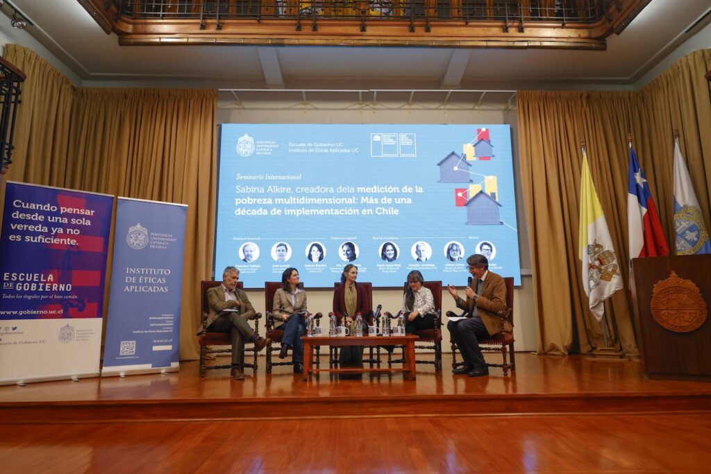 Panel de conversación del seminario internacional. Palabras del académico del Instituto de Éticas Aplicadas, Cristián Hodge.